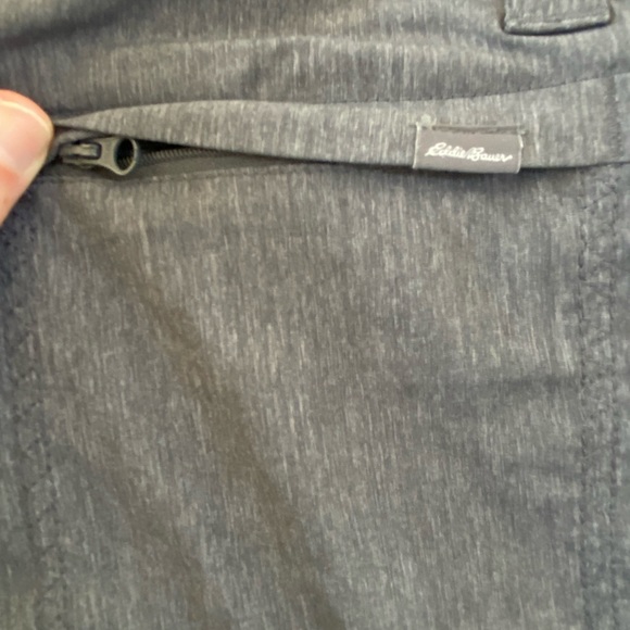 Women’s Eddie Bauer Hiking Shorts - Picture 4 of 4